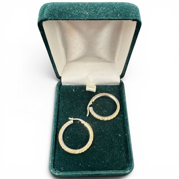 10K White Gold Hoop Earrings - 25mm hoop - Total weight: 2.1 grams