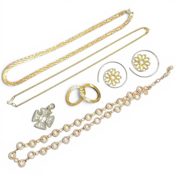 Group of Gold Plated .925 Silver Jewelry - Total weight: 42.6 grams