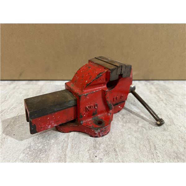 Vintage Red Vise No 0