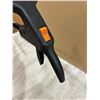 Image 5 : Fiskars Long Handled Grass Shears