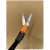 Image 9 : Fiskars Long Handled Grass Shears
