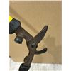 Image 5 : Rona High Branch Cutter