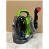 Image 16 : BISSELL Little Green ProHeat Pet Portable Carpet & Upholstery Cleaner