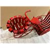 Image 2 : Red Metal Tricycle Garden Décor - Plant Holder