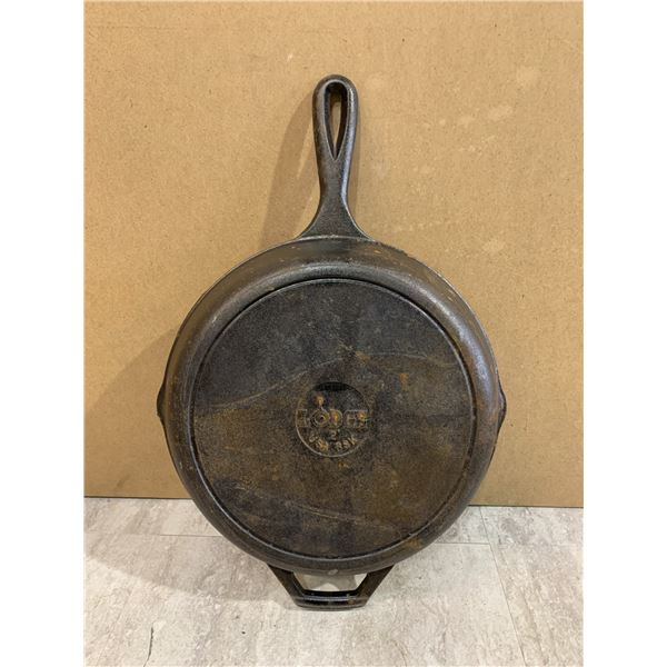 Lodge Cast Iron Frying Pan no 2