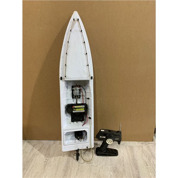Remote Controlled  Large Boat Untested
