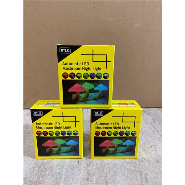 3 Pack Plug in LED Mushroom Night Light Lamp With Dusk To Dawn Sensor 7 Colour