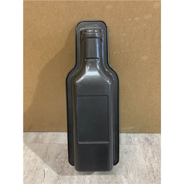 Watson Beer Bottle Cake Pan