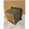 Image 10 : Vintage Coffee Grinder