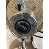 Image 12 : Nautica Home Stainless Steel Table Fan - Retro Design