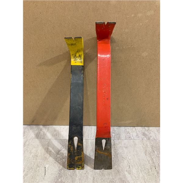 Lot of 2 Pry Bars 14in  and a 12in