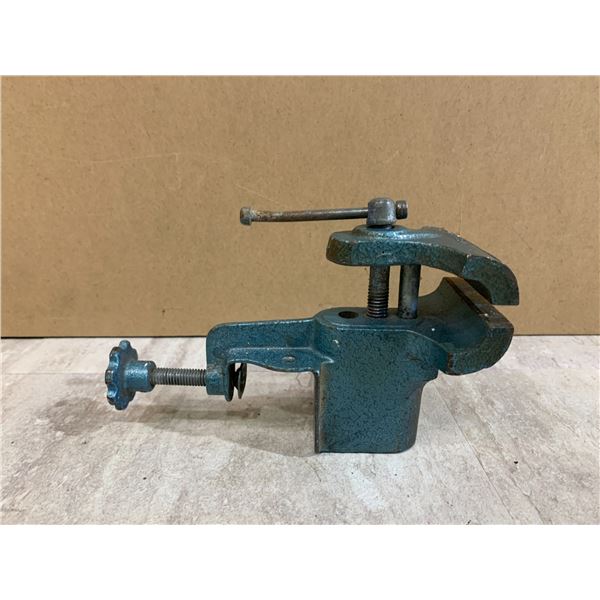 Vintage Mini Globemaster 5929 Bench Table Vise