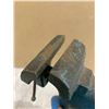 Image 7 : Vintage Mini Globemaster 5929 Bench Table Vise