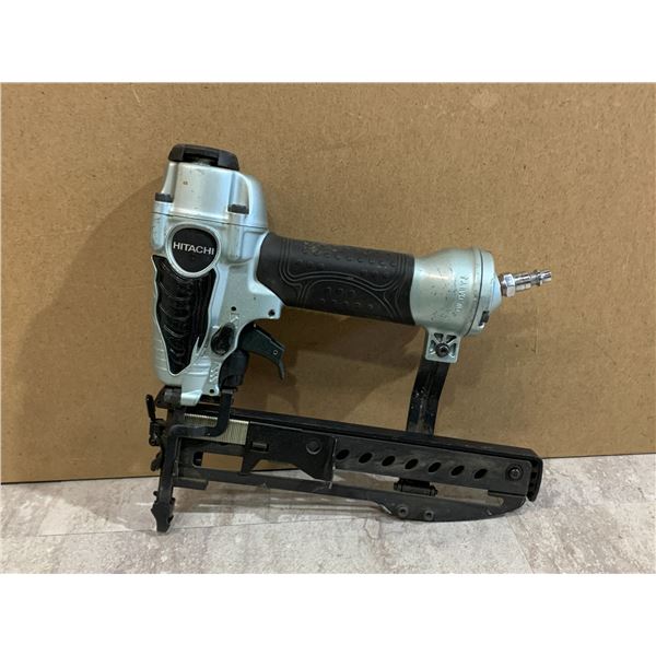 Hitachi 1-1/2in Air Stapler N 3804AB3