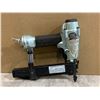 Image 6 : Hitachi 1-1/2in Air Stapler N 3804AB3
