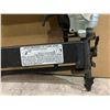 Image 8 : Hitachi 1-1/2in Air Stapler N 3804AB3