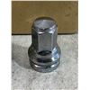 Image 3 : Lot of 16 Lug Nuts