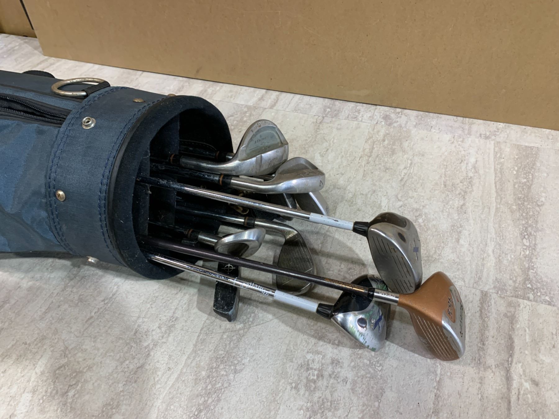 Pepsi Big Slam Series Golf Bag w/ Taylormade Burner Irons ( 5, 6, 7, 8 ...