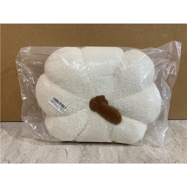 White Pumpkin Stuffy