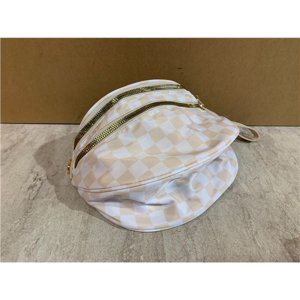 Checkred Crossbody Bag / Beige & White