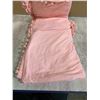 Image 5 : Pink Throw Blanket