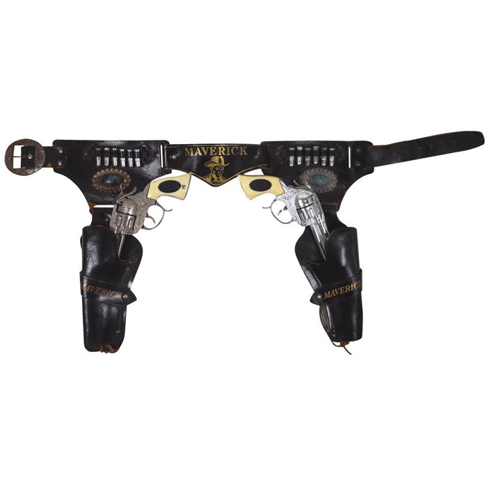 Toy cap gun & holster sets (3), Paladin double black leather holster w