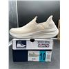 Image 2 : Ladies Skechers Slip-On Shoes Swift Fit Size 10 Natural