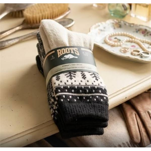 Roots Womens Cozy Socks 4-10 Size Pack with Assorted Patterns and Colors
