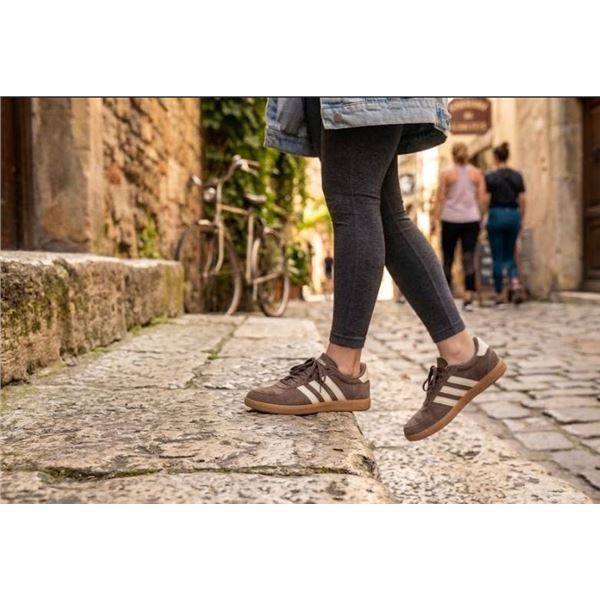 Adidas Breaknet Sleek Shoes, Size 6