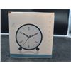 Image 2 : AOLOX Analog Alarm Clock Model X003U0S3SH