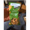 Image 2 : Shell Select Cashews Dill Pickle 36x60g