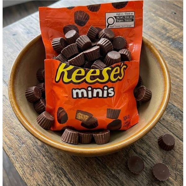 Reeseâ€™s Minis Peanut Butter Chocolate Candy 104 g, Case of 6,Â