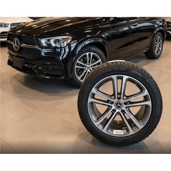 Lot of 4 - Pirelli Winter SottoZero 3 Tires with Rims, 225/45R18, for Mercedes-Benz With Rims