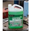 Image 1 : 4 All Season Windshield Wash Containers, Co-op Premium Fluid