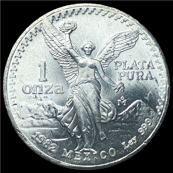 1982 Mexico Silver 1 Onza Libertad NEARLY  UNCIRCULATED