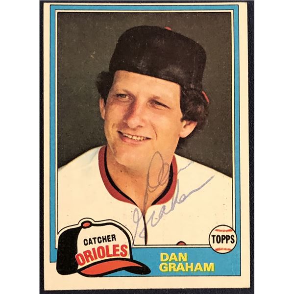 1981 TOPPS DAN GRAHAM ROOKIE CARD - SIGNED