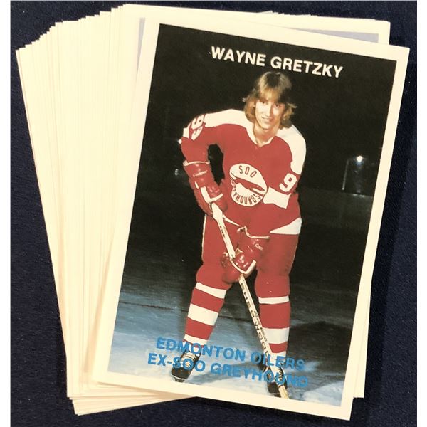 1987-88 SOO GREYHOUNDS (OHL) POLICE SET FEATURING WAYNE GRETZKY (HOF)