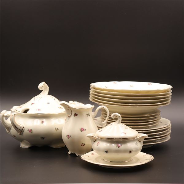 Bavarian Porcelain Partial Dinner Service, Attributed to Schirnding