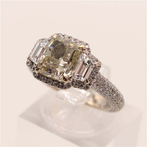 Ladies’ 18K White and Yellow Gold Fancy Light Yellow Diamond Ring, Approx. 4.05 cts Total