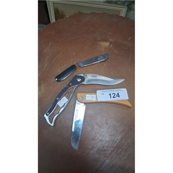 4 Folding pocket knives