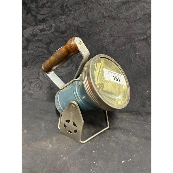 Vintage hand held spot light, very unique