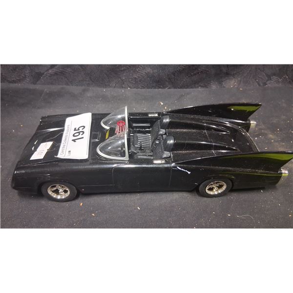 Vintage collectable Batmobile, 9.5"
