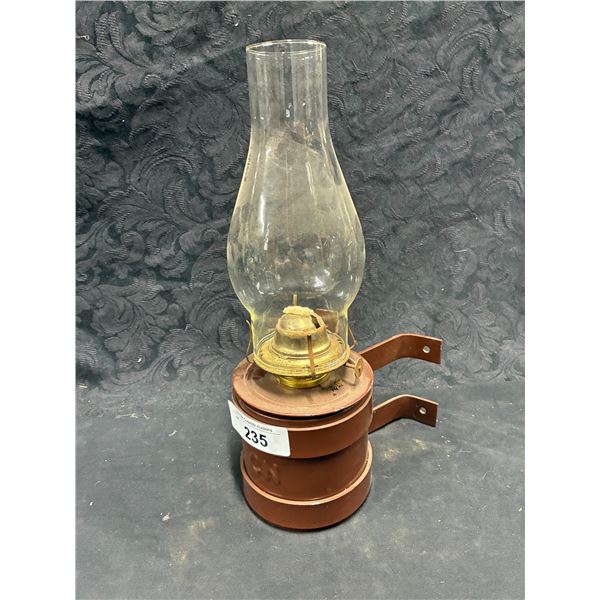 Vintage oil lamp, very nice condition, 14"