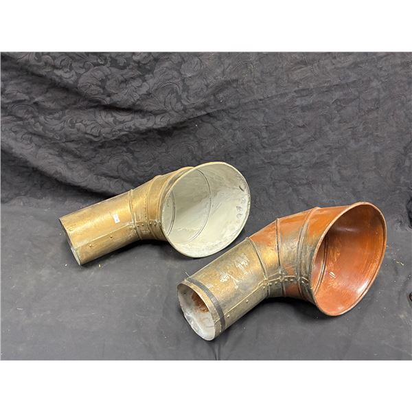 2 Large air vents, 20"