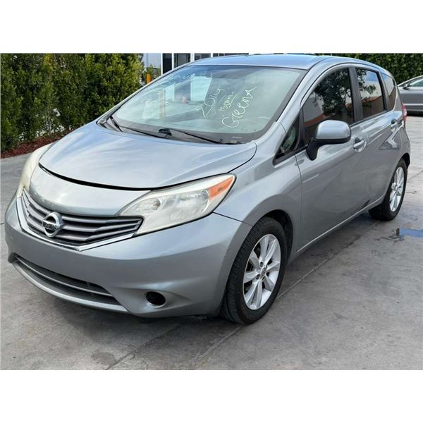 NISS VERSA 2014 O/S T-DON