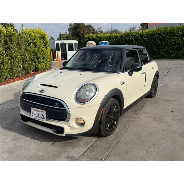 MNNI COOPER S 2015 O/S TITLE 2 DAYS