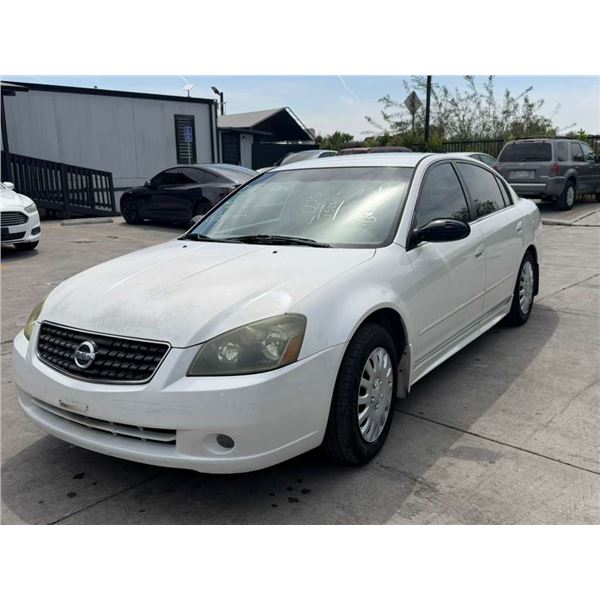 NISS ALTIMA 2005 SALV T/DONATION
