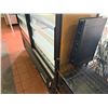 Image 16 : True TCGR-59 Curved Refrigerated Bakery Display Case