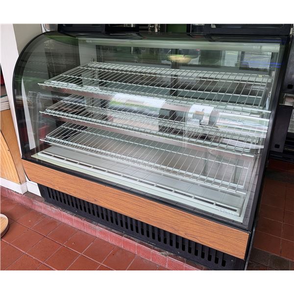 True TCGR-59 Curved Refrigerated Bakery Display Case