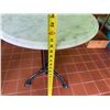 Image 7 : Carrara Marble Table w/ Bruni 3 Table Base 23.5" Dia, 30"H